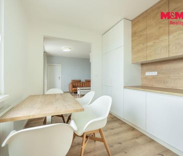 Pronájem bytu 3+1 70 m², U Tvrze 542, Hostouň - Photo 4