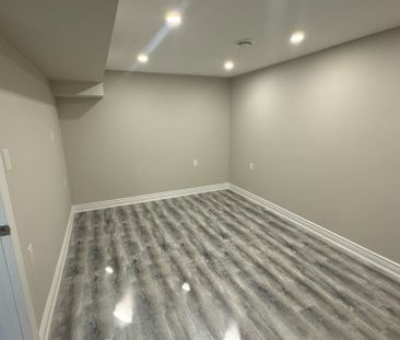 For Lease - 2232 Sandringham Drive Unit# Bsmt, Burlington, Ontario - Photo 6