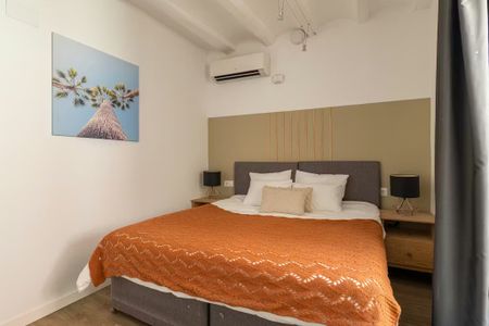 Carrer de lHospital, Barcelona, Catalonia 08001 - Photo 2