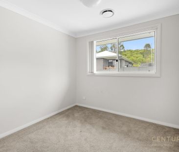 Great Location &vert; Pergola &vert; Ready to Move in - Photo 6