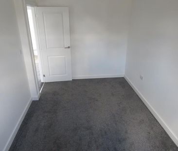 ErasmusDrive, Derby - Photo 4