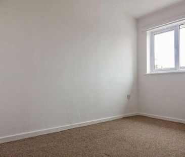 Thorney Leys, Witney, Oxfordshire, OX28 - Photo 5