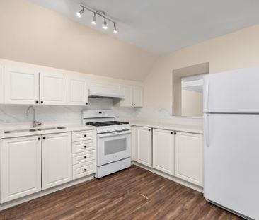 For Lease - 112 Stephenson Avenue, Toronto, Ontario - Photo 2