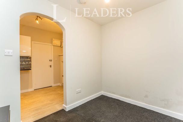 apartment to rent Bridge Road, Southampton, SO19 - Photo 1