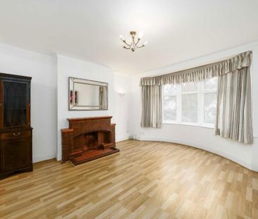 3 bedroom semi-detached house to rent - Photo 3
