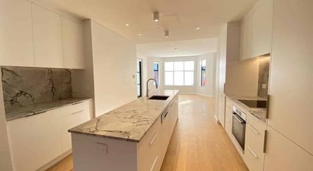 Luxury Mission Bay Apartment - Photo 4