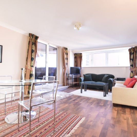 Blazer Court, St. Johns Wood Road, London NW8 - Photo 1