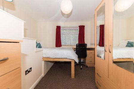 6 bedroom house to rent - Photo 4