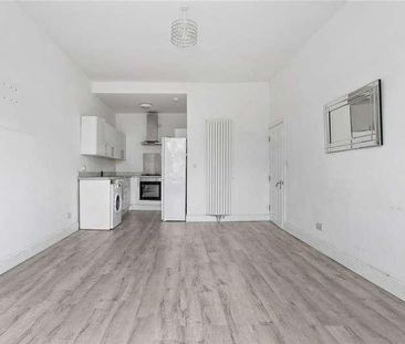 Eastwood Road, Ilford, IG3 - Photo 2