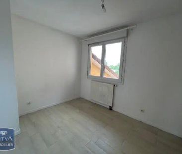 Appartement à louer 4 pièces 82.73m² - Photo 3