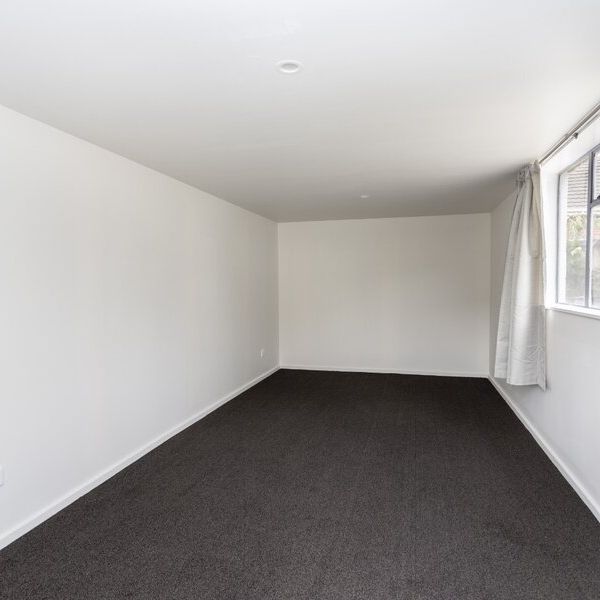 Student Property Upper Riccarton 6 Bedrooms 2 Bathrooms - Photo 1