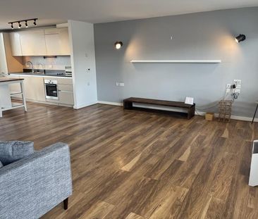 2 bedroom duplex to rent - Photo 3