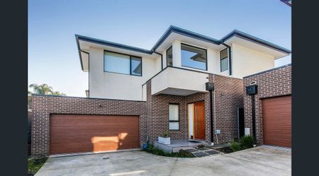 MODERN LIVING AT ITS BEST! - Photo 5