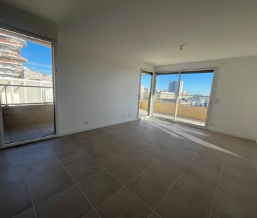 Location Appartement 3 pièces 63m² NICE 06200 - Photo 1