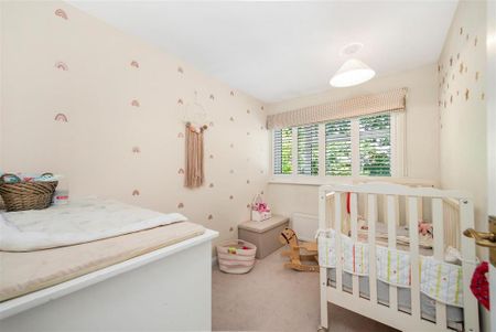 4 bedroom detached house to rent - Photo 3