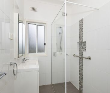 Neat And Tidy 3 Bedroom Home - Photo 4