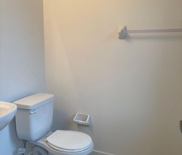 For Lease - 15100 Yonge Street Unit# 211, Aurora, Ontario - Photo 3