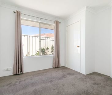 Space, Flexibility & a Handy Coastal Location - Photo 2