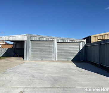 2/112 Grafton Street, Goulburn, NSW 2580 - Photo 1