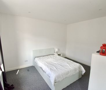 Chartley Avenue, Neasden, NW2 7QY - Photo 2