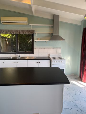 1/4 Amanda Crescent, Sandy Bay TAS 7005 - Apartment For Rent | Domain - Photo 2