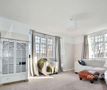 Green Tiles, Green Tiles Lane, Denham, UB9 - Photo 2