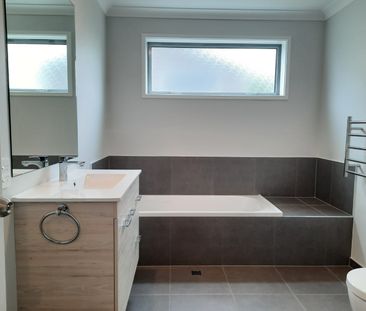 Great location! - Photo 3