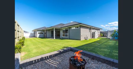 Spacious Family Living in Kearneys Spring - Photo 3