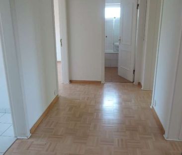 Geräumige 3-Zimmer-Wohnung mir großer Südloggia - Photo 2