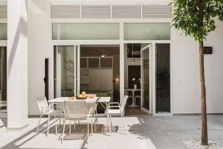 Carrer de la Democràcia, Valencia, Valencian Community 46014 - Photo 4