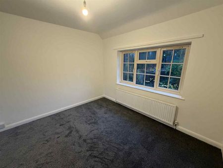 2 bedroom semi-detached house to rent - Photo 2