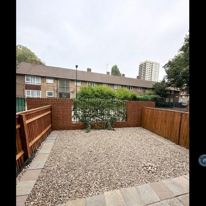 4 bedroom terraced house to rent - Photo 1