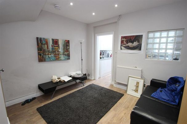 4 bedroom house to rent - Photo 1