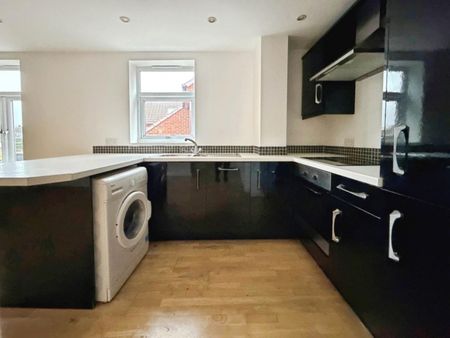 2 bedroom Flat To Let - Photo 5