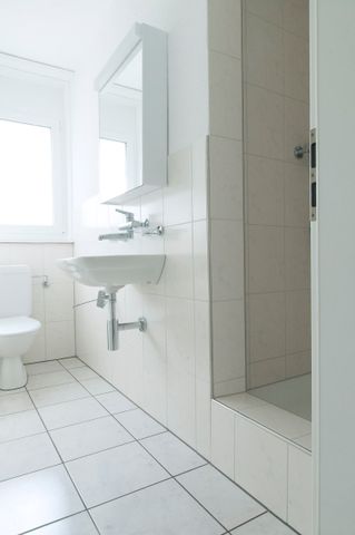 Helle 4.5-Zimmer-Wohnung mit grosser Terrasse zu vermieten - Photo 5