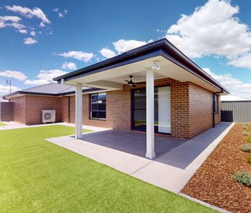 Brand New Home in Southlakes - Photo 6