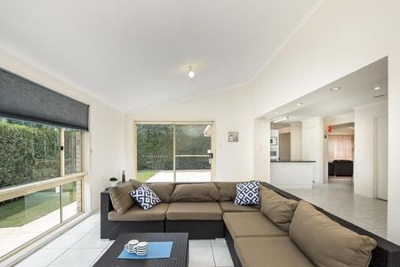 Spacious Family Home in a Peaceful Belmont Location - Photo 2