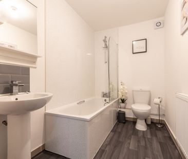 2 Bed Flat, Atlantic Mansion, SO14 - Photo 1