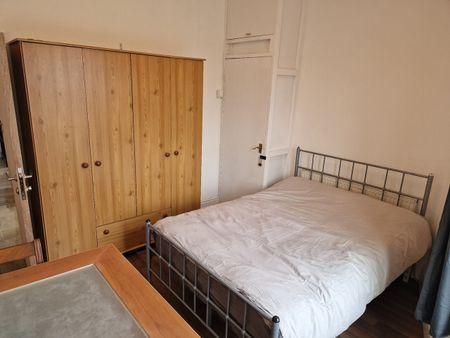 3 Bed Flat, Gerald Road, M6 - Photo 3