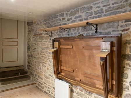 Location Appartement 1 pièce 39m² LONS LE SAUNIER 39000 - Photo 5