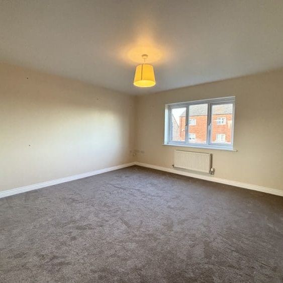 Newlove Avenue, St. Helens - Photo 1