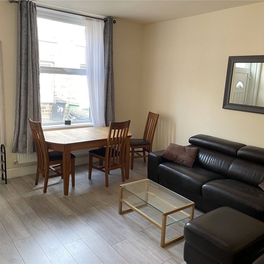 15 Moss Street, Newsome, Huddersfield... - Photo 1