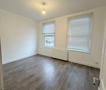 3 Bed Terraced House, Clinton Road, N15 - Photo 3