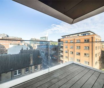 A two bedroom apartment to rent in Verto - Reading's popular reside... - Photo 1
