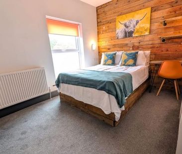1 bedroom in a house share to rent - Photo 2