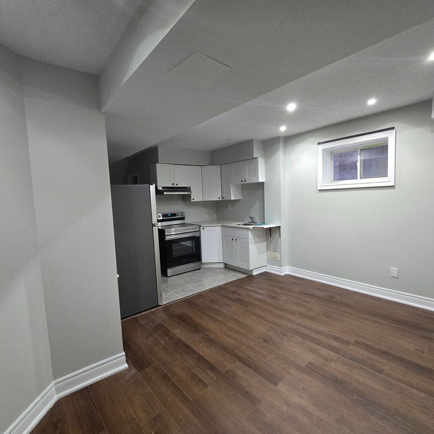 For Lease - 3169 Goretti Place Unit# Bsmt, Mississauga, Ontario - Photo 1