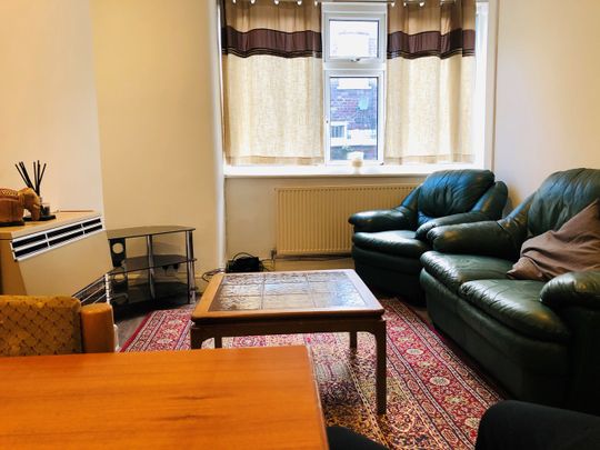 4 Bed Terraced House, Naburn Street, M13 - Photo 1