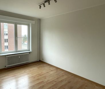 Ruim en energiezuinig 3-slaapkamerappartement met garagebox op topl... - Photo 3