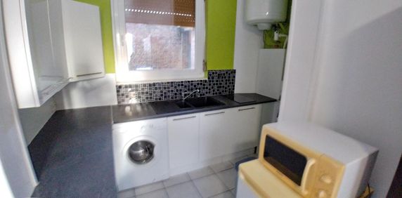 Location Appartement 1 pièce 31m² ARMENTIERES 59280 - Photo 2