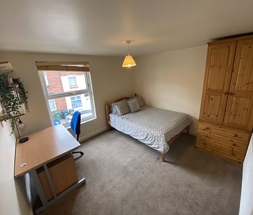 5 Bedrooms, 12 Irving Road – Student Accommodation Coventry - Photo 4